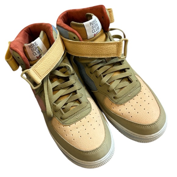 Nike High-Top Shoes